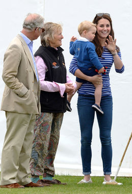 威廉王子要携家搬离白金汉宫,凯特倔强自我延续戴安娜与王室之战