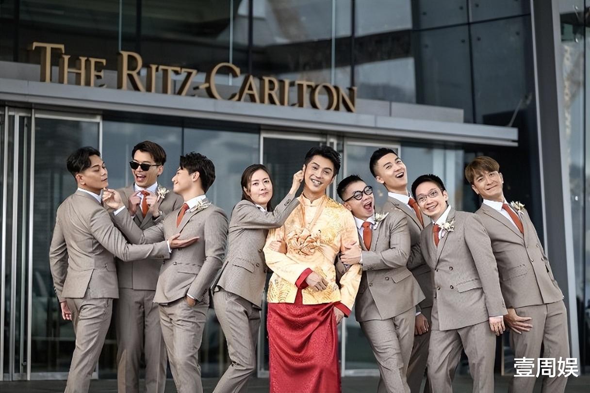 黄嘉乐|TVB男星黄嘉乐新婚,二婚妻子身上挂满了金猪,马国明当伴郎!