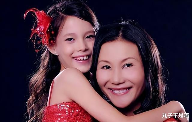 蜘蛛侠|谷爱凌妈妈“旧照”曝光，年轻时颜值不比女儿差，头脑更胜一筹