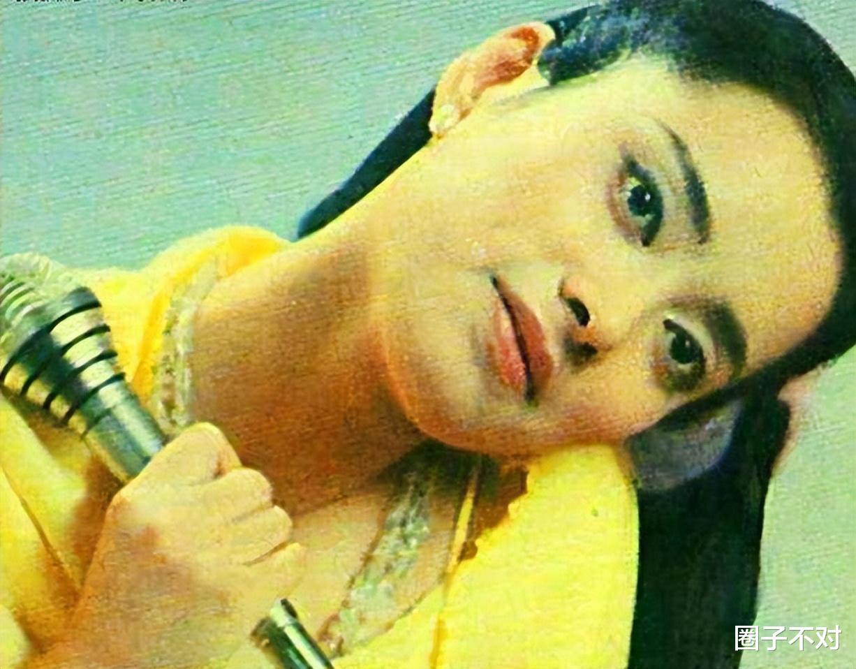 毛阿敏|59岁毛阿敏:满头白发现身机场,坦言“我已走出丧夫之痛”