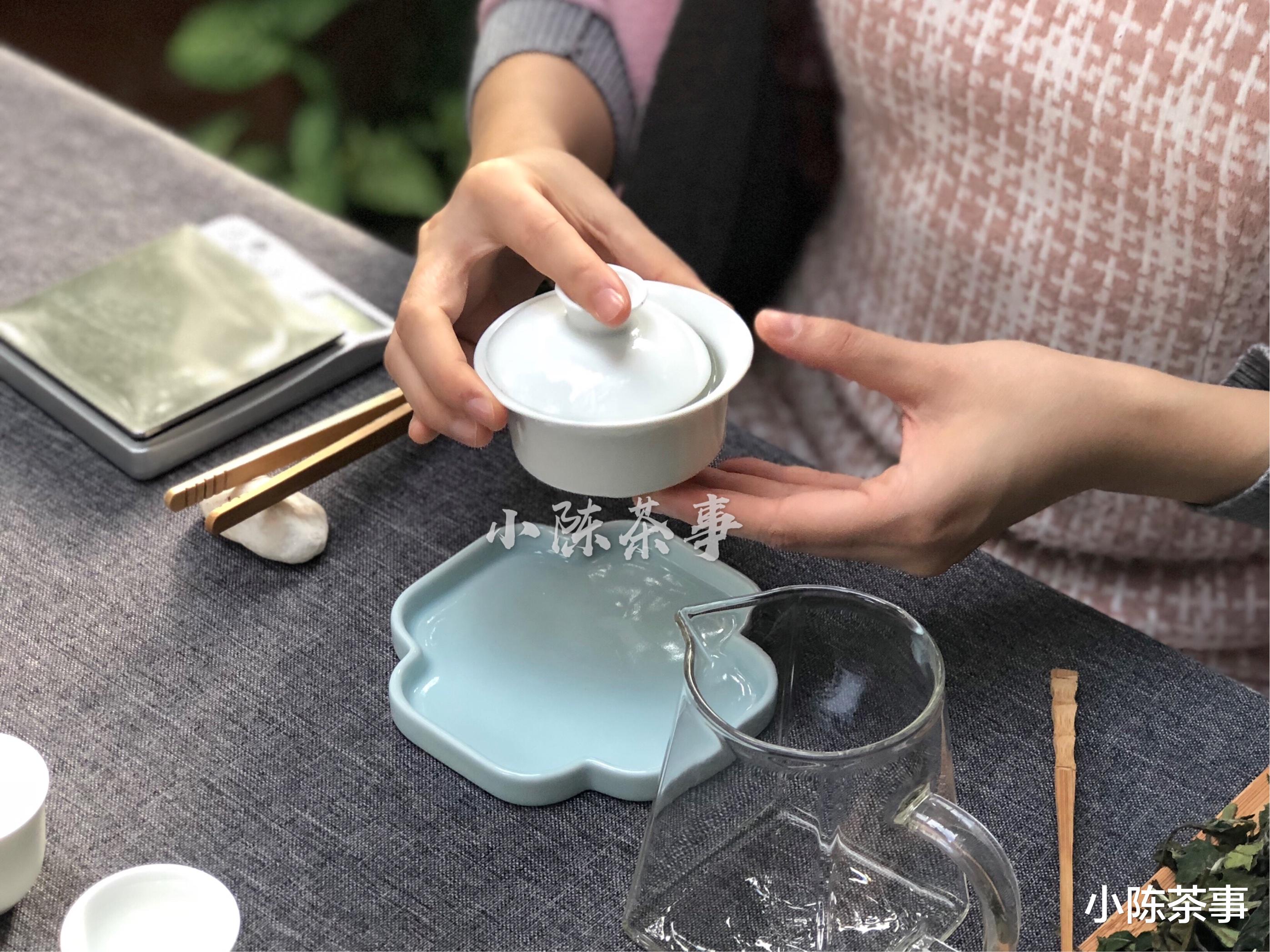 茶具|紫砂壶可以严丝合缝，为什么盖碗总有条“缝”？是不是工艺问题？