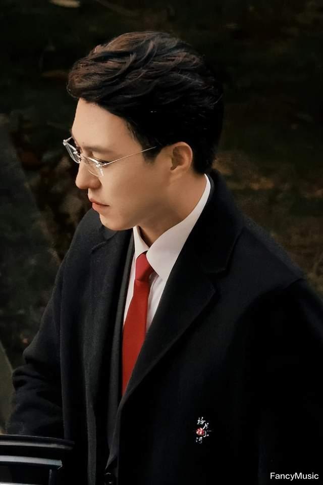 黄晓明 40+男星颜值回春愈长愈帅，从黄晓明到靳东，演技提升去油成功