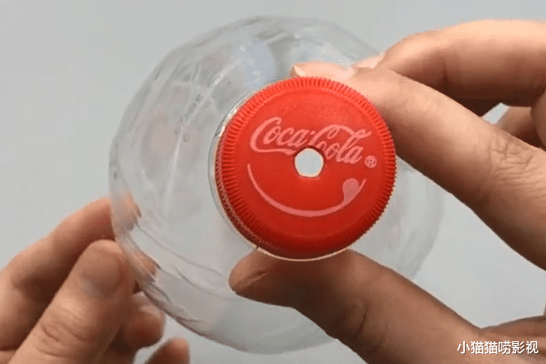 为什么厕所一定要放一双筷子?一般人不明白有啥用,真是太实用了