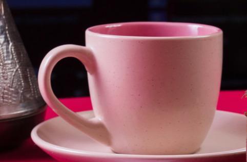 |心理学：你用哪个杯子喝水，测出你到了晚年谁会给你养老