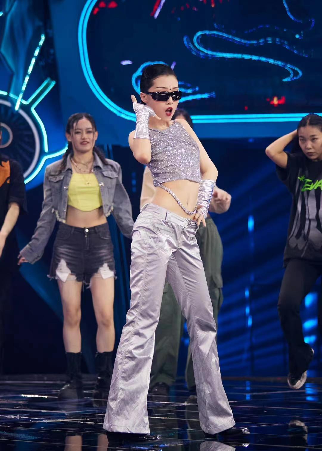 火箭少女101|火箭少女101解散后的现状-是糊成一团还是散作满天星？