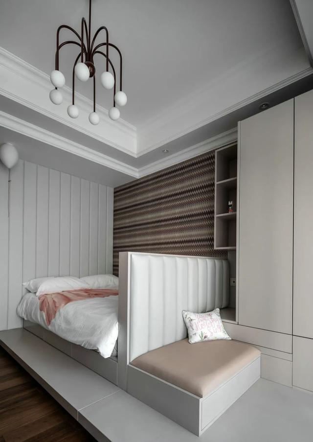 120㎡现代极简,低调灰色的空间,文艺时尚的软饰,设计很高级