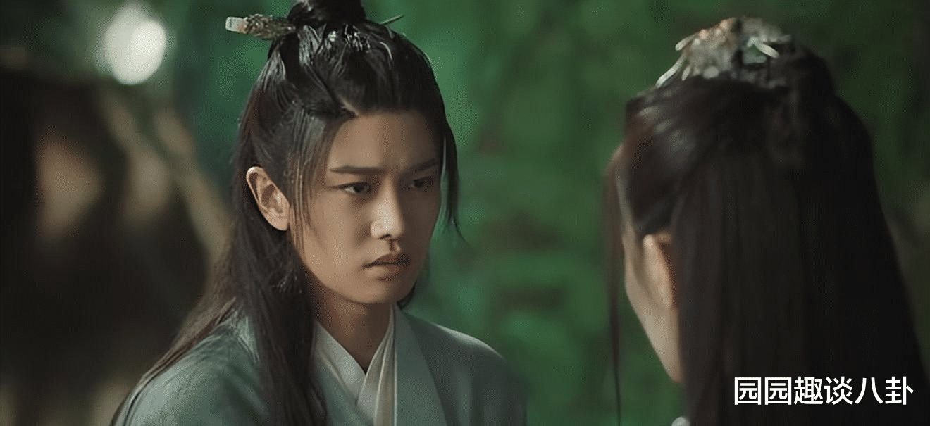 迪丽热巴|《与君》收官, 任嘉伦自曝经常被热巴的微信吵醒, 原因笑掉大牙