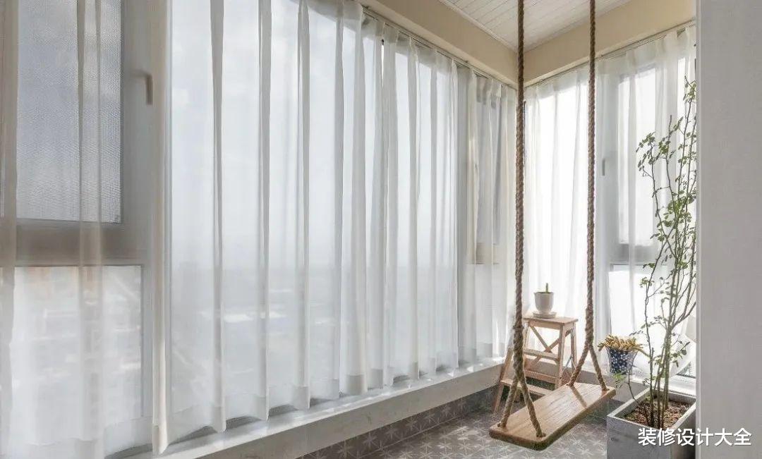 130平北欧风，带玻璃隔断、休闲阳台，不仅颜值高，实用性还强！