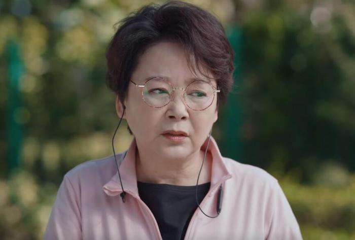 电影|当红时出国的7位女星,留下的都成了“老戏骨”,她们后悔了吗