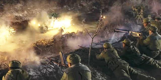 机枪|《长津湖》中的第7穿插连，为什么会装备迫击炮和重机枪？