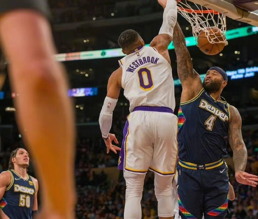 迈克尔·乔丹|生涯场均20+5+5有多难?个个都是巨星,有一人却被视为毒瘤