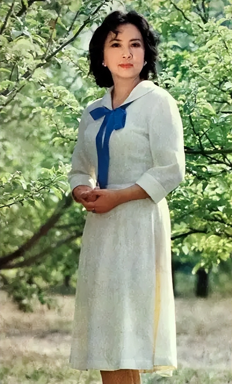 谢芳|著名演员谢芳：和丈夫相守65年，如今三代同堂晚年幸福