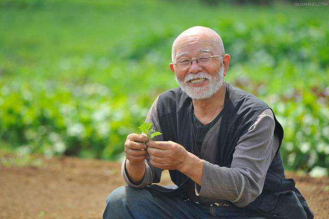 长寿|如何判断50岁后的人，是不是“长寿体质”？这6个表现或能告诉你