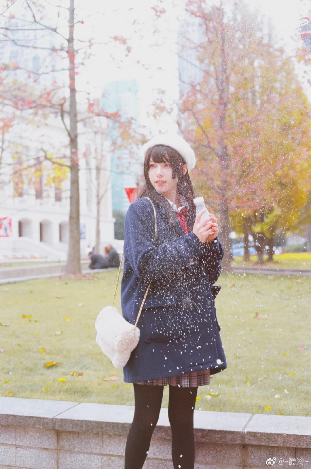 明星|JK校服：我走起来，点在春日的碎片上