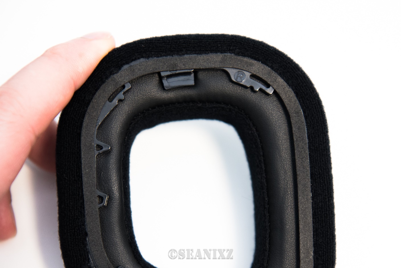 硬盘|PC&PS5双平台杜比全景声影音体验:海盗船HS80无线耳机