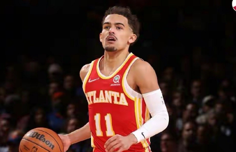 老鹰队|NBA大爆冷！东部垫底21分狂胜，8人上双打疯了，特雷杨落寞离场