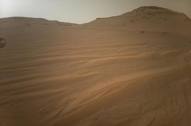 毅力号火星探测器开始在火星表面布设火星样本库