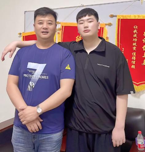 带货|朱小伟减肥成功开始带货，商品种类琳琅满目，疑似重走陈亚男老路