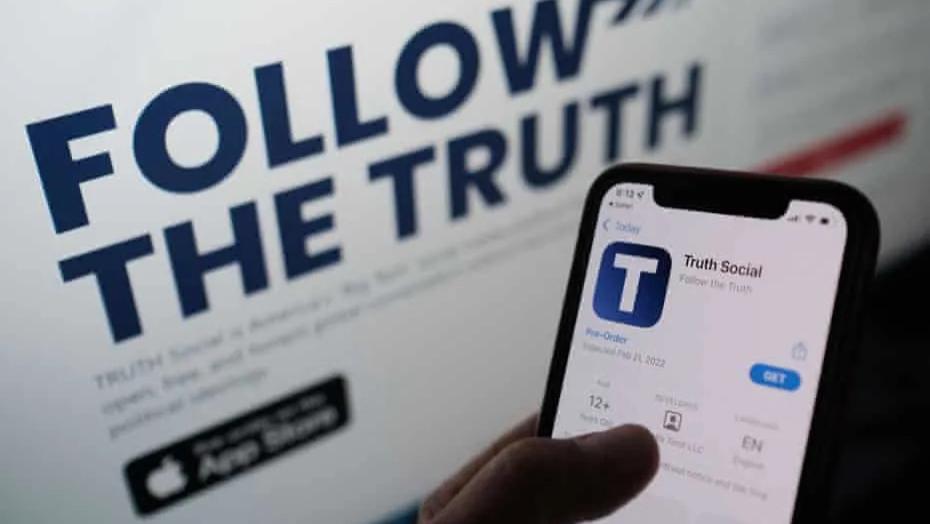 Twitter|川普社交媒体上线，下载量瞬间飙升到Top1，服务器被挤爆