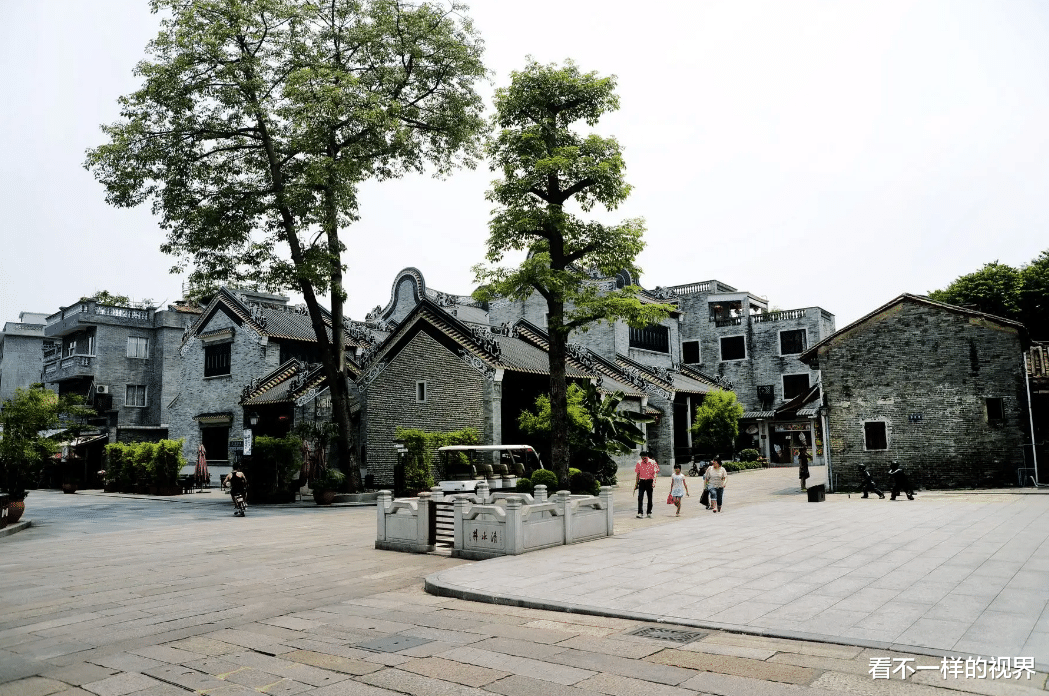 沙湾古镇|沙湾古镇：家家户户住“蚝宅”，游客却说是密集恐惧症者的噩梦