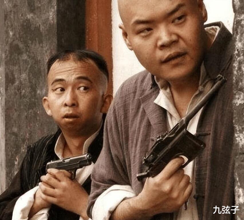 巨兴茂|靠“丑”的奇特出名,巨兴茂娶小15岁娇妻,美其名曰:改善基因