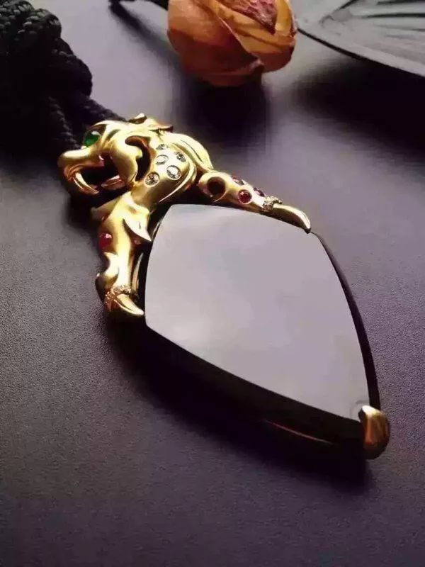 翡翠|翡翠4大鉴“色”要点