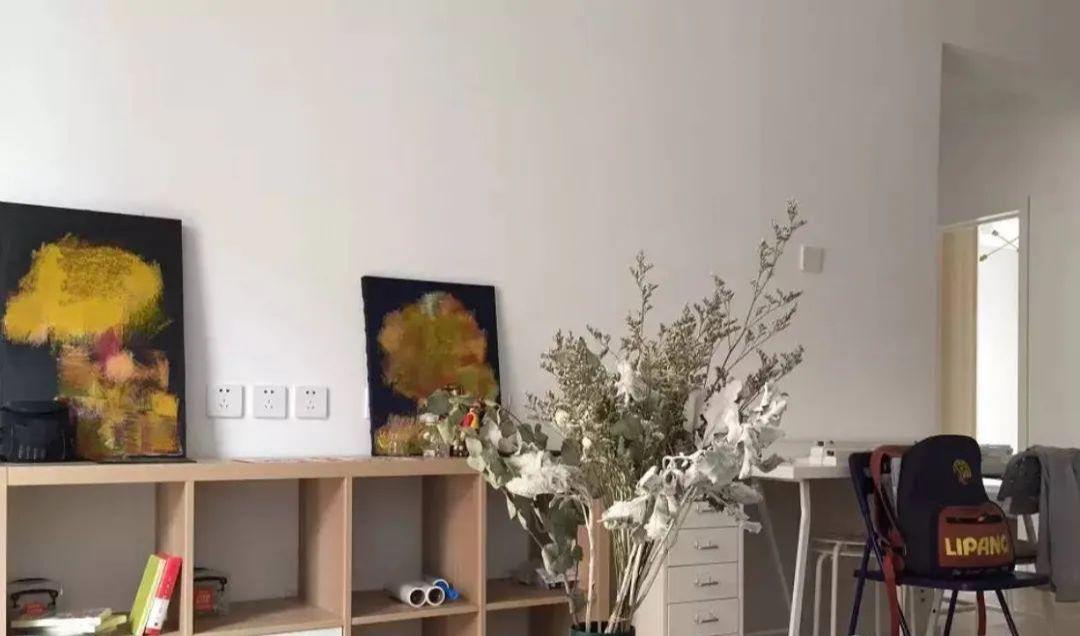 参观朋友花了9W装修的新房,进屋就被入户玄关迷住,很实用,晒晒