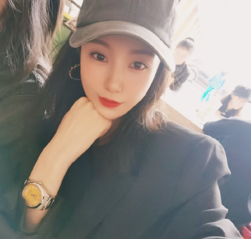 吴启华|吴启华前妻滞留三亚，发文大骂酒店服务态度差！一晚房费要3千多元