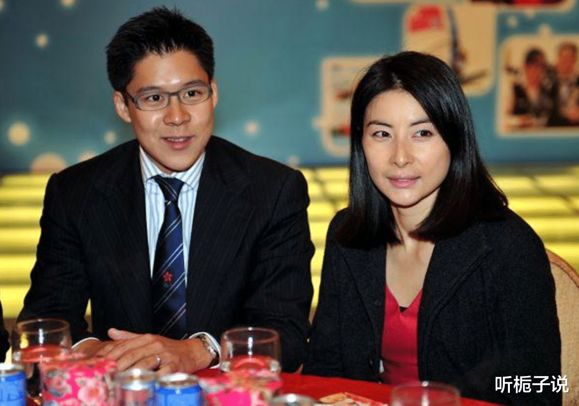 何晶|30年为他生儿育女，何晶洁离开罗家，为何一分钱未要？原因有三点