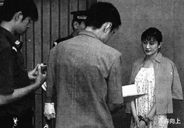 农妇报警:我男人口吐白沫猝死,公安:潘金莲自投罗网