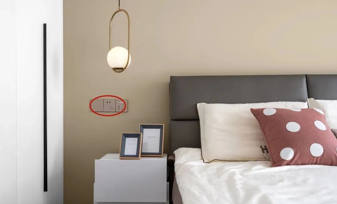 家里5个插座,倒着装比正装好用,不是多此一举,是过来人的经验