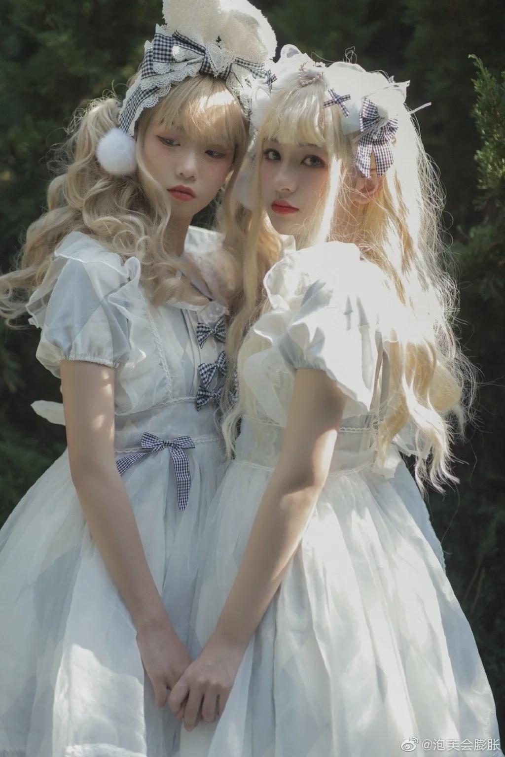 乌鸦|Lolita：为什么乌鸦像写字台