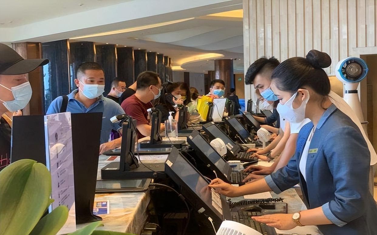 异性同住酒店“被查房”,不是夫妻关系将会如何处理?答案来了