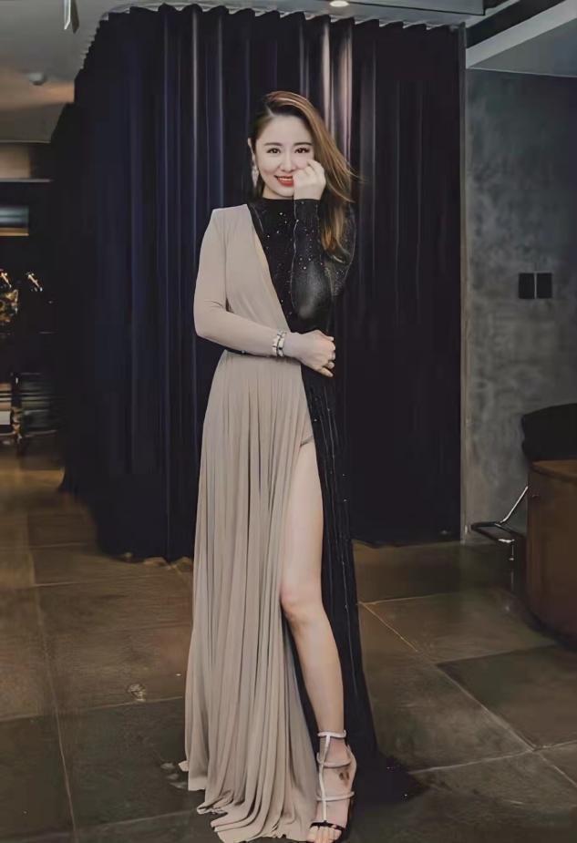 西施|和颖儿同框真看出林心如老了，奔五年纪全靠妆容撑，但气场挺足的