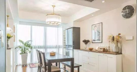 108平新房装修美极了,头次见阳台隔断这么装,卧室收纳更是一绝