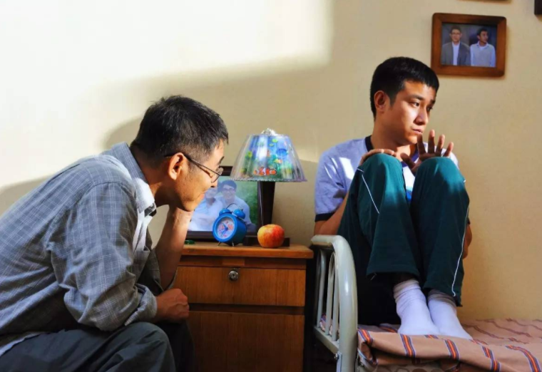 李连杰|同样是功夫明星拍文戏，把甄子丹和李连杰放一起，差距就出来了