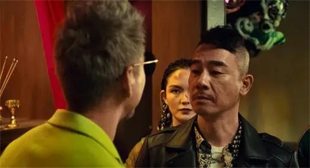 |陈小春：用尽毕生找不回被3000元卖掉的亲弟弟，身价上亿又有何用