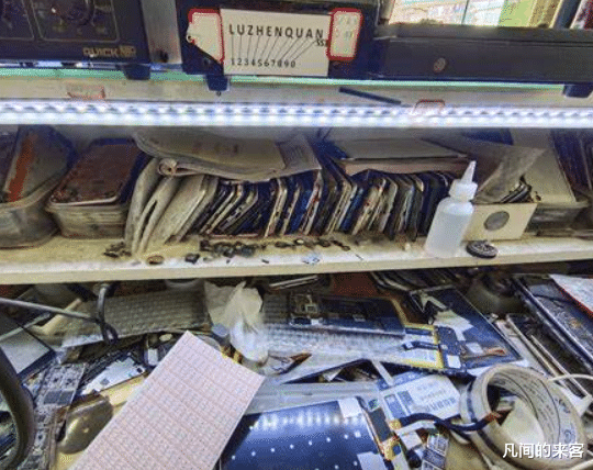 显卡|为什么一些路边的手机店一周卖不了几部手机，却依然活得很滋润