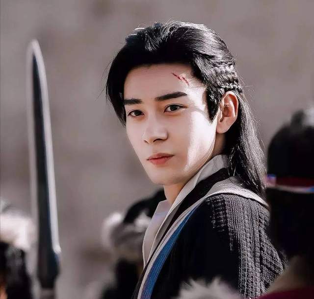 帅哥|古装“丑男”横行不怪演员，勒头皮、厚刘海，颜值再高也难驾驭