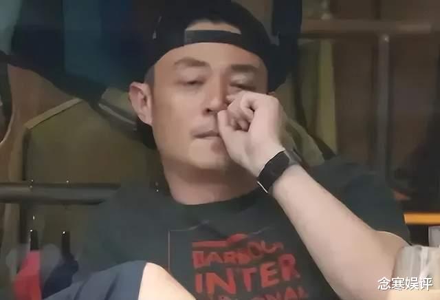 霍建华|霍建华林心如吃饭被偶遇,满脸通红喝了不少酒,胸肌下垂肚子凸起