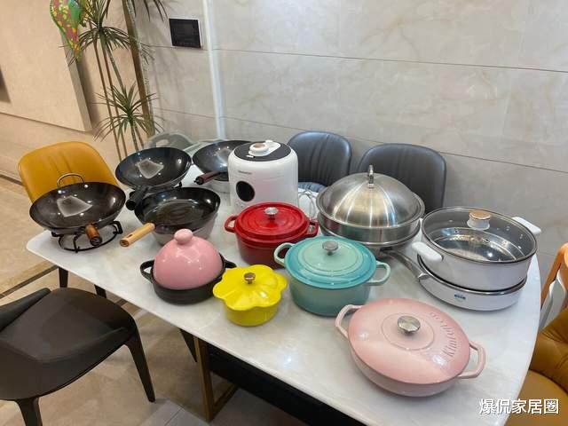 建议大家:除了高压锅,厨房有这3种锅就够了!其它都是白花钱