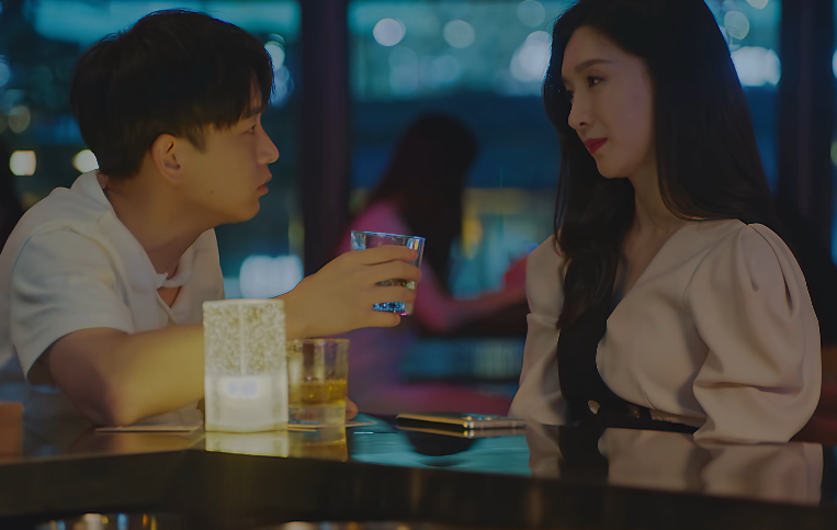 江疏影|35岁江疏影罕见演律师,身材胖一圈更惊艳了,许婕这个角色演对了