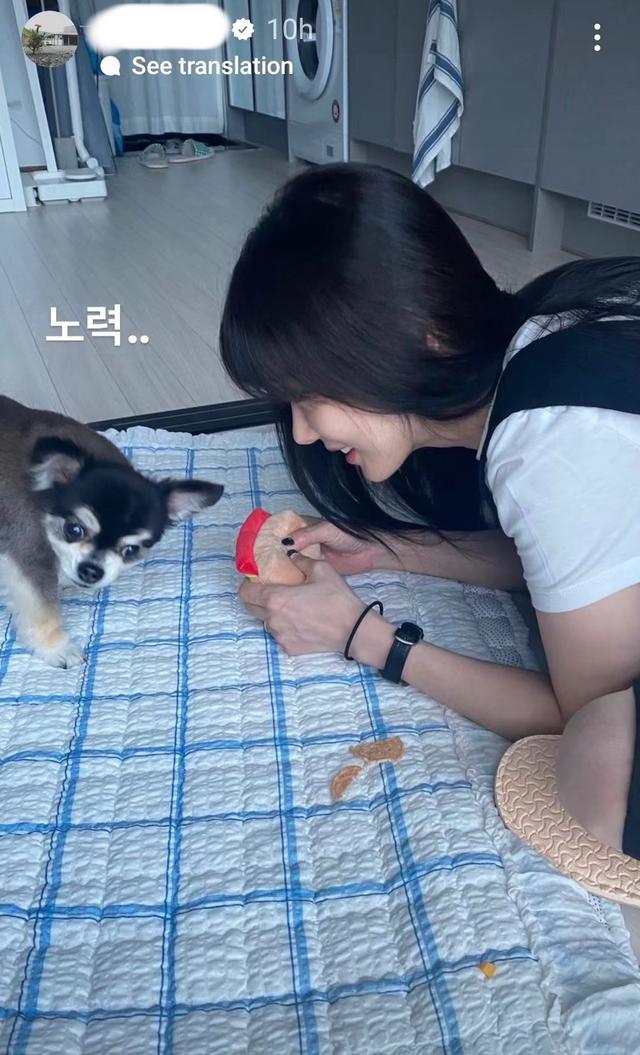 张娜拉婚后首晒居家生活，婚房内部曝光，装修简约，面积不大