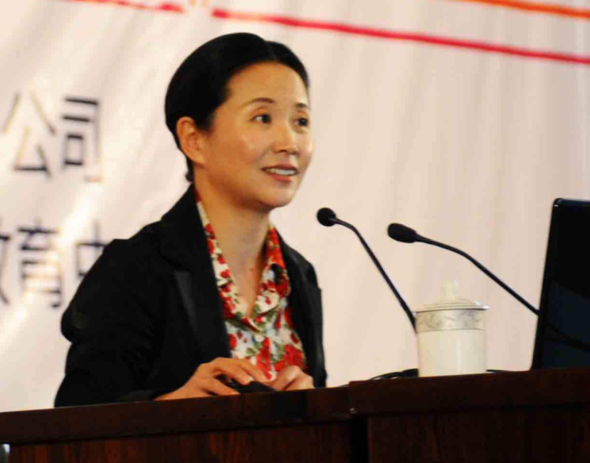 黄菡|情感导师黄菡：表白被拒两次，倒追丈夫恩爱30年