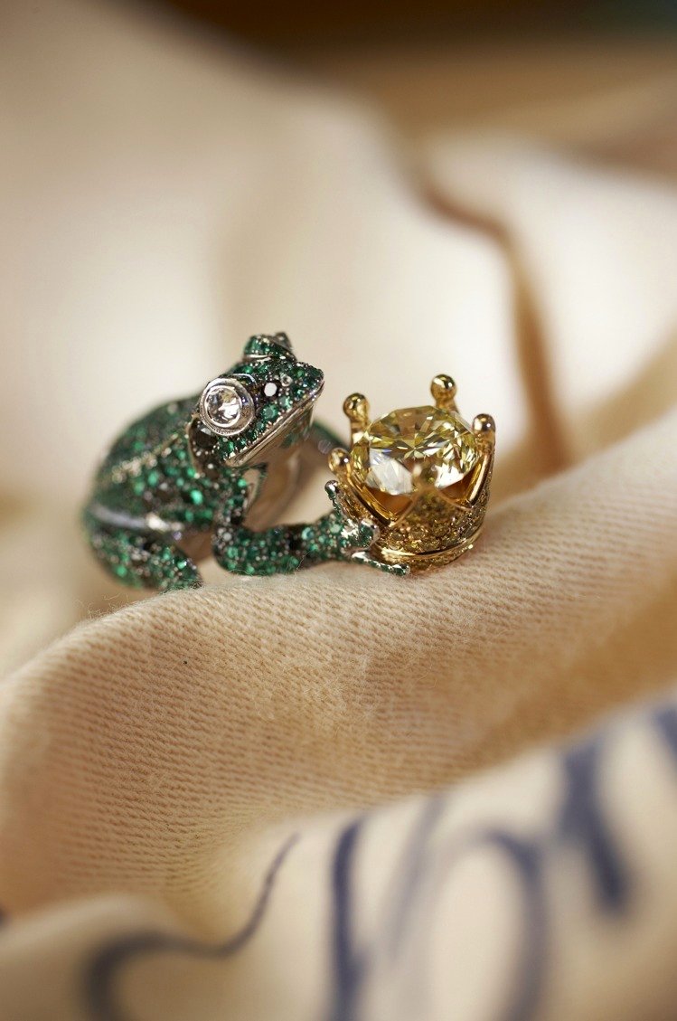 爱她就把这几只青蛙包起来！