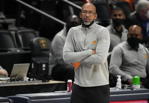 米兰|恭喜！费城5换2交易完成后，全新首发五虎诞生，哈登宣布新决定