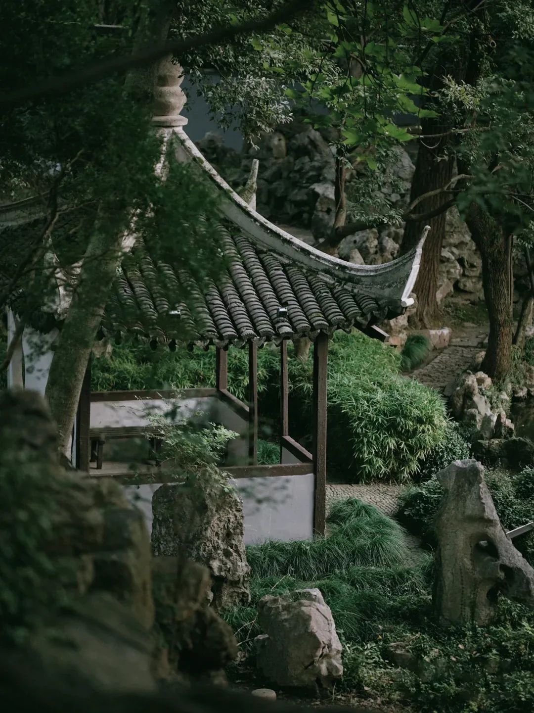 新疆维吾尔自治区|挖到一座隐秘的千年小城，比乌镇更有江南烟火气，满街湖羊飘香，想马上去逛吃！