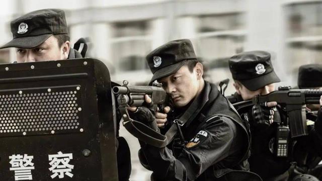 纪实女子将捡的1千7归还失主,却被其告上法庭,失主:我丢了8千2