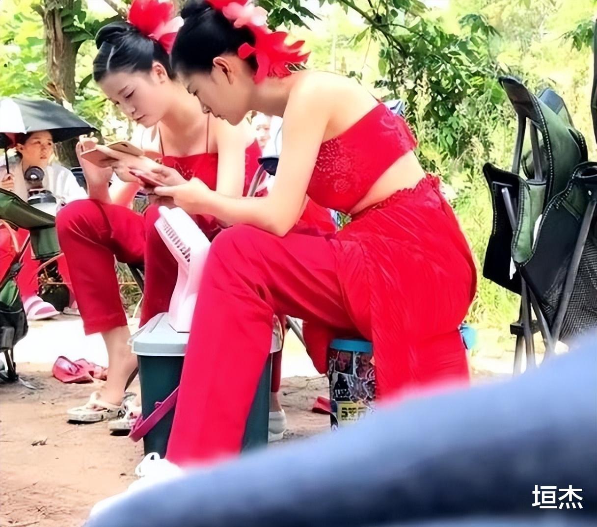 横店|横店的“真相”:懒汉遍地、剧组夫妻,裸替一天挣3000元