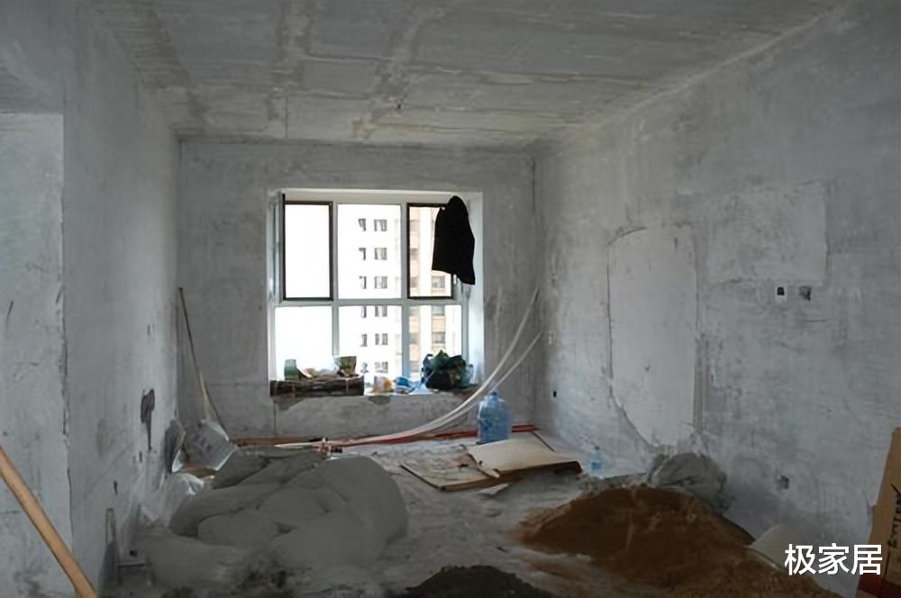 邻居小伙儿竟然直接入住毛坯房?是特立独行,还是没钱装修?